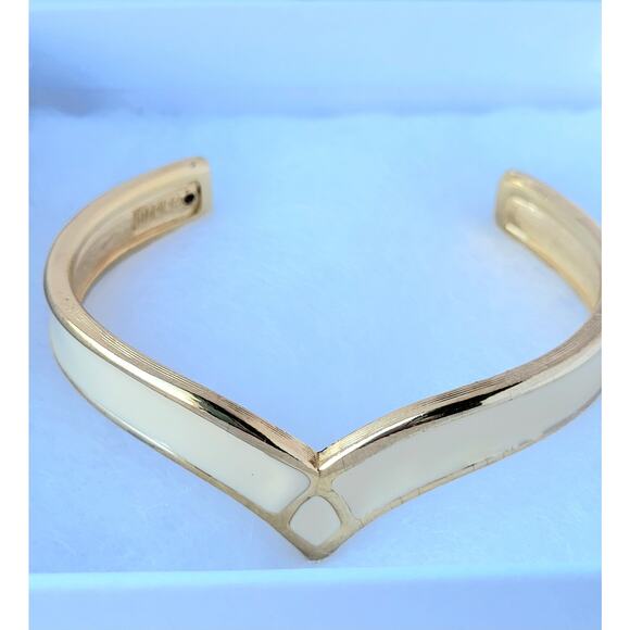 Napier Gold Cream Enamel Cuff Bracelet Vintage Signed Boxed - Picture 2 of 9